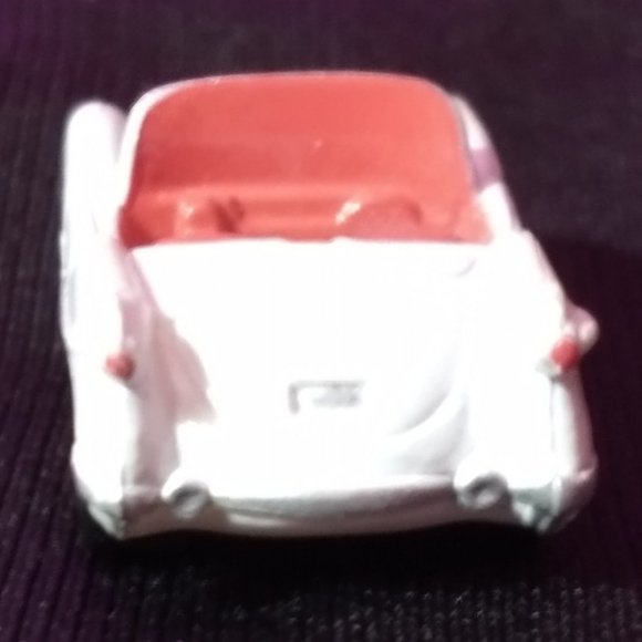 White Galoob convertible - Picture 5 of 6
